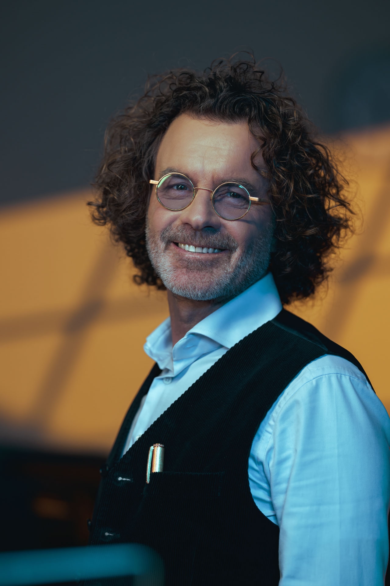 a portrait of roberto